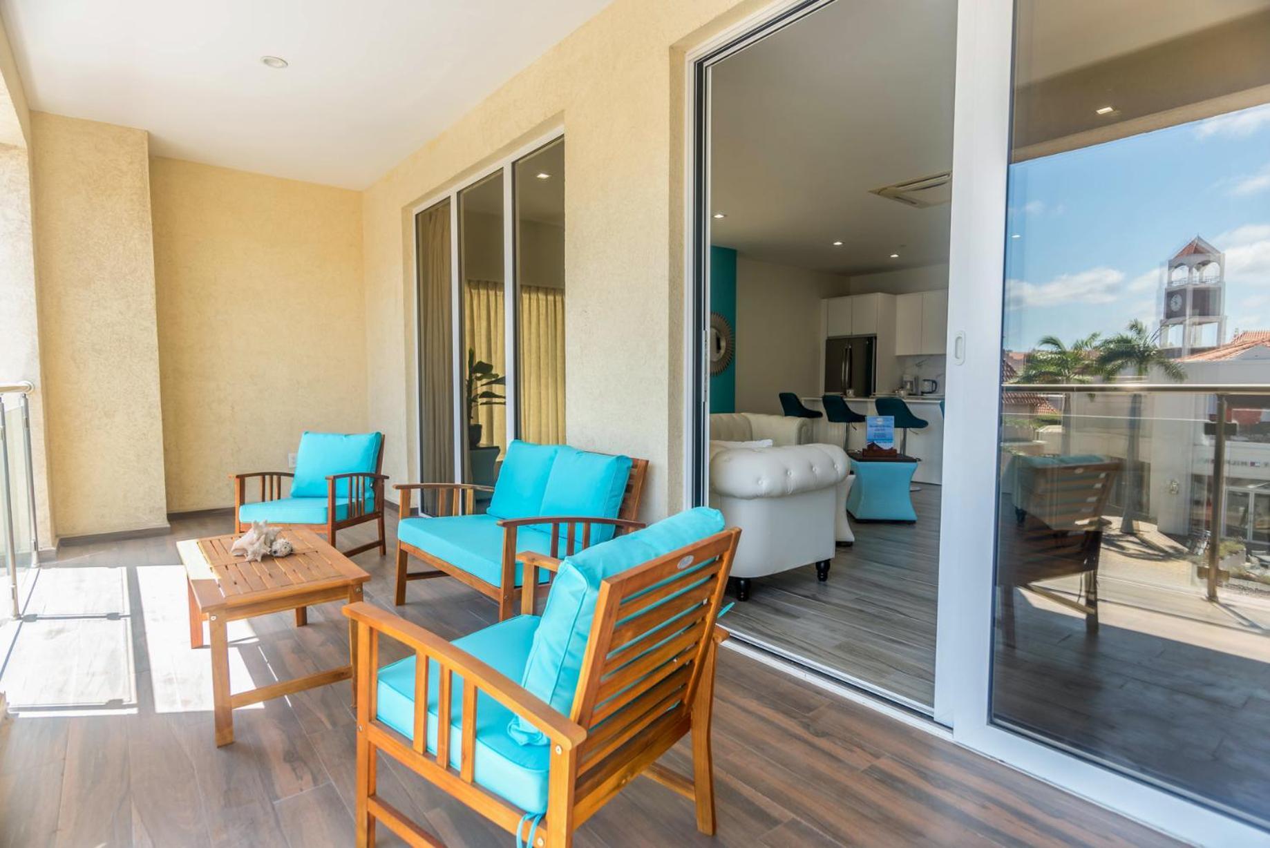 The Cove - Condo Hotel - Palm Beach Strip Bagian luar foto
