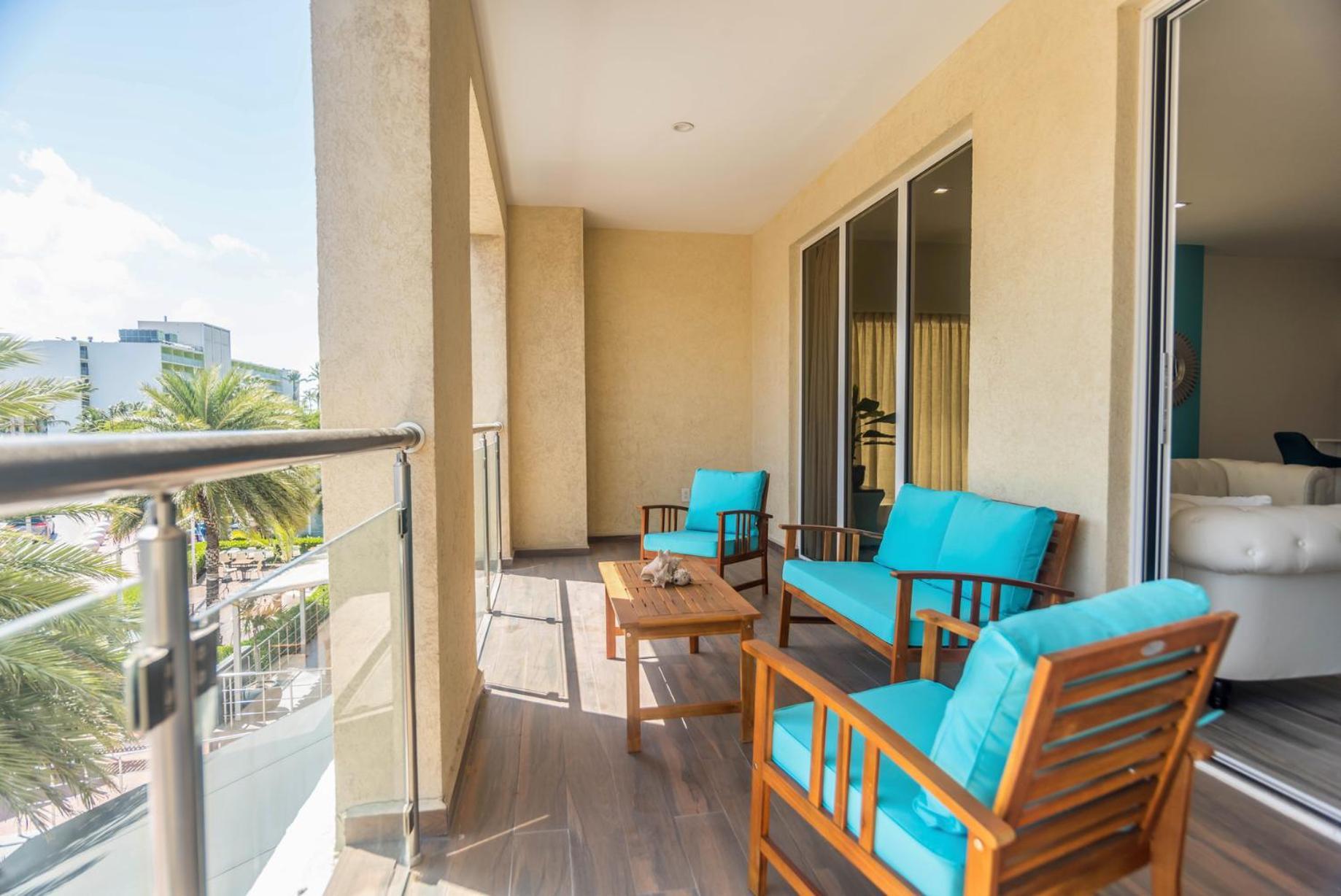 The Cove - Condo Hotel - Palm Beach Strip Bagian luar foto