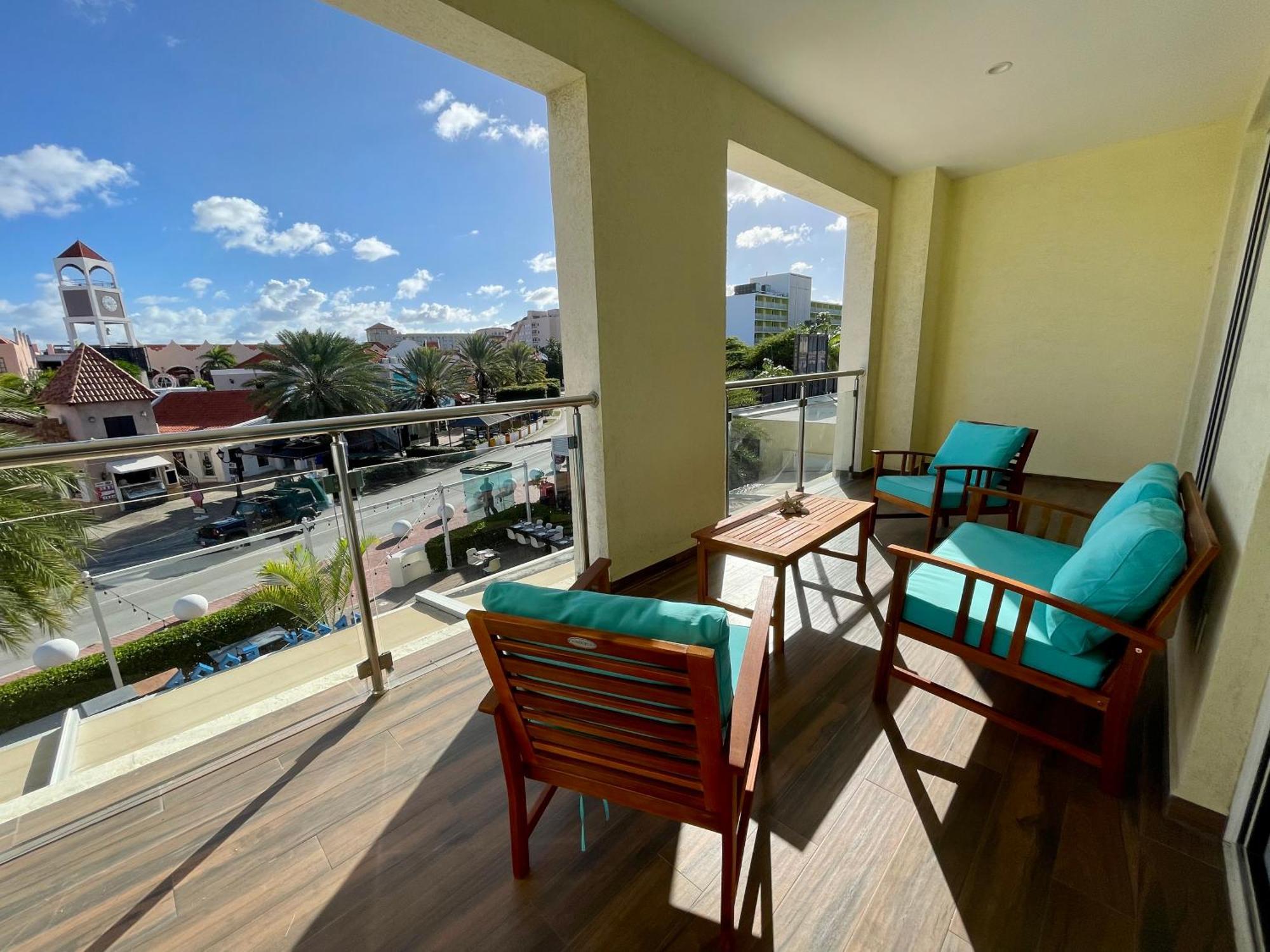 The Cove - Condo Hotel - Palm Beach Strip Bagian luar foto