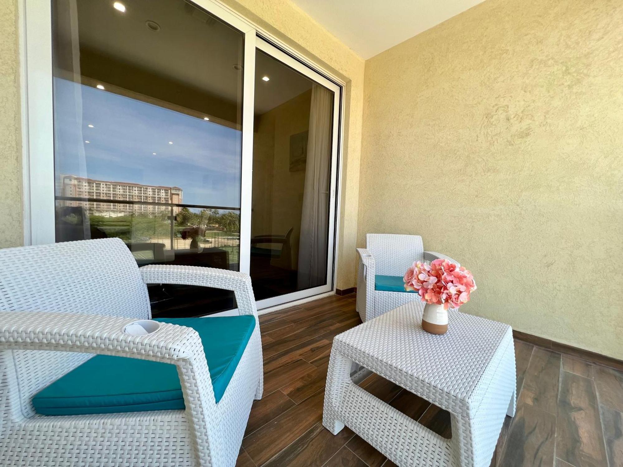 The Cove - Condo Hotel - Palm Beach Strip Ruang foto