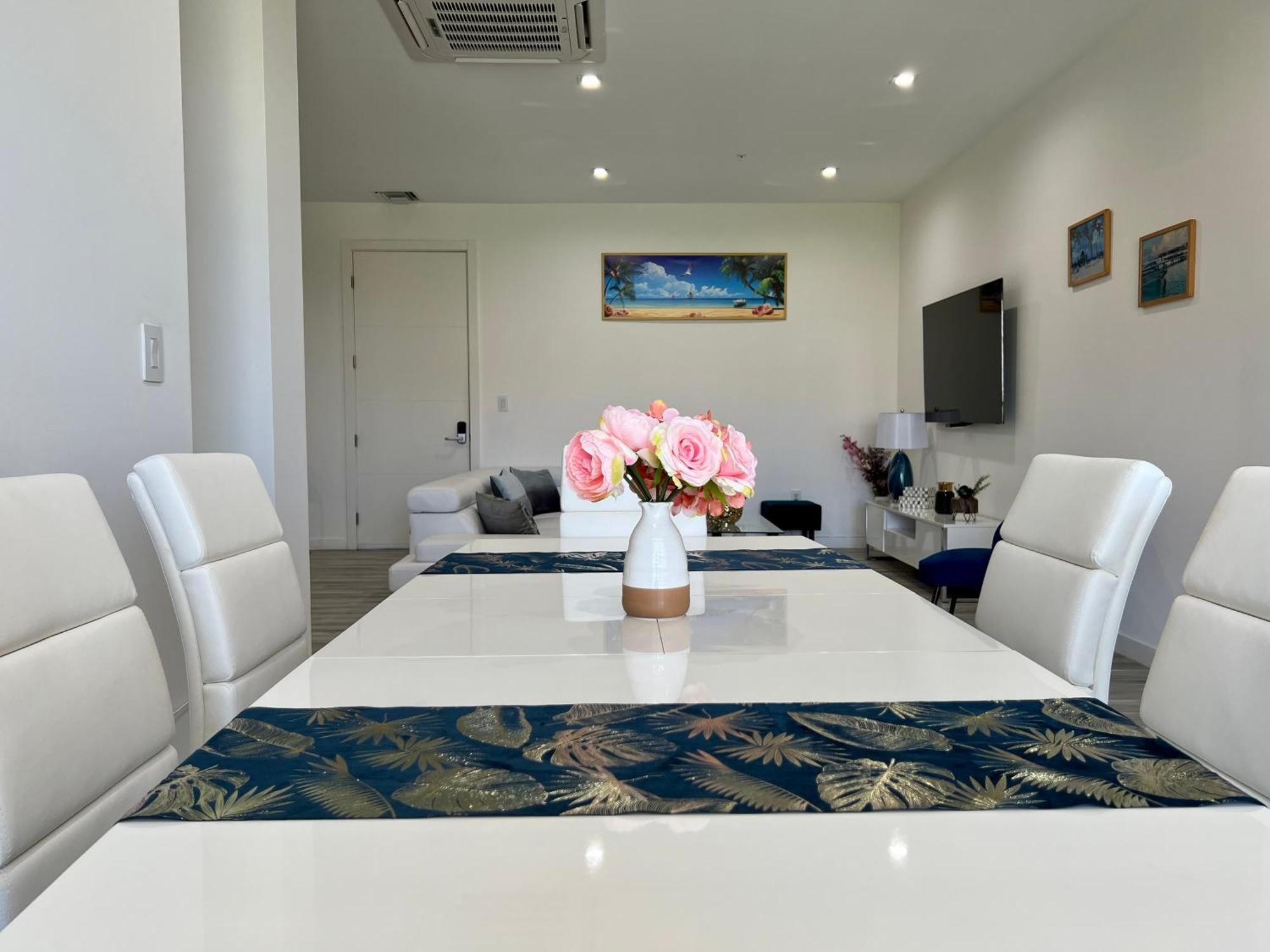 The Cove - Condo Hotel - Palm Beach Strip Ruang foto